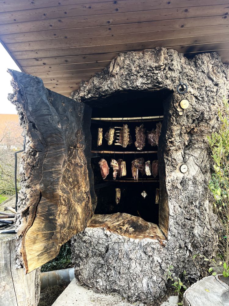 Zámeček Blšany u Loun - Venkovní udírna